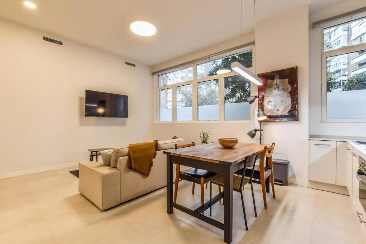 Myhousespain - Superb Flat In Sanchinarro contacts
